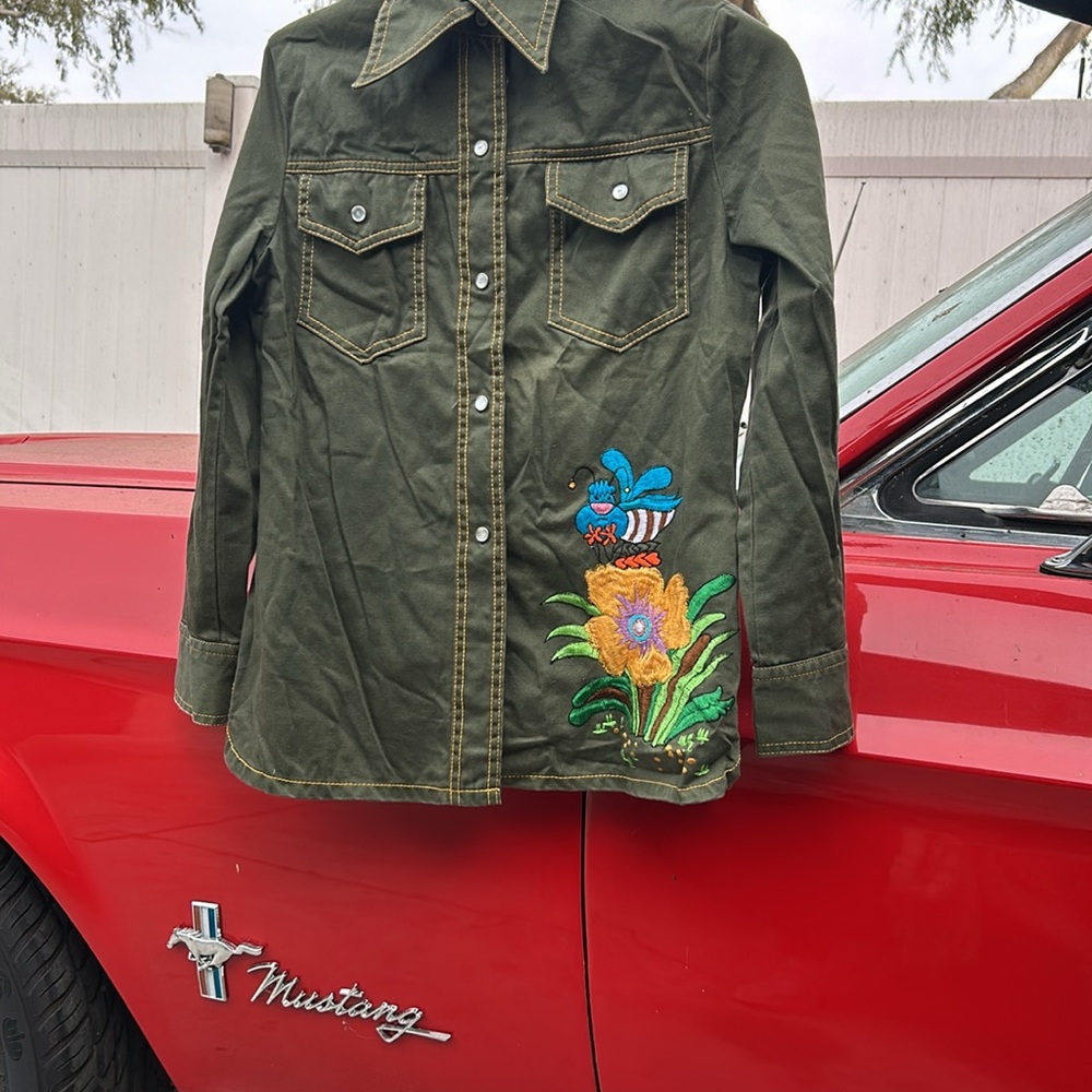 Ultra Rare Vintage Shayne Hand Embroidered Button Up